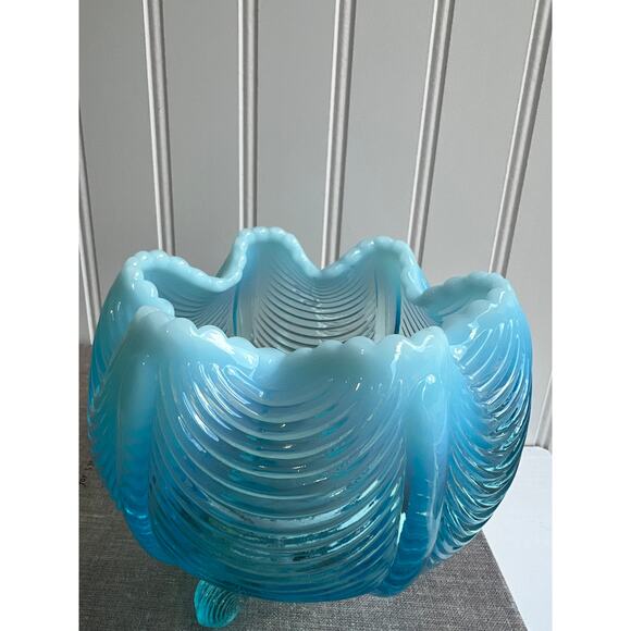 Fenton Blue Opalescent Glass Three Footed Rose Bowl Vase Drape Design - Picture 6 of 12